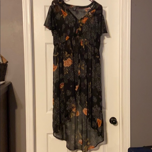 Gently used shirt - Picture 1 of 2